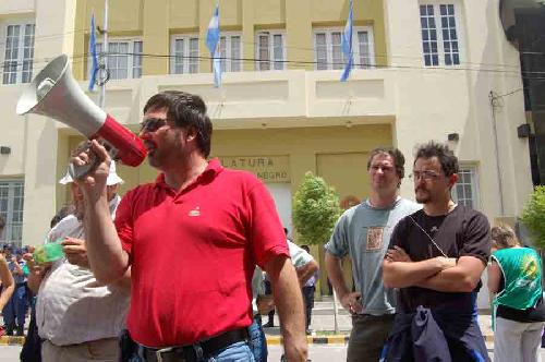 En este momento estás viendo La Legisladora María Inés Garcia impide solución para las escuelas técnicas de la provincia