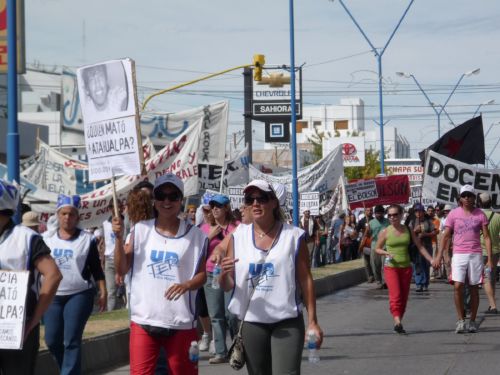 Lee más sobre el artículo Nos movilizamos en Viedma en apoyo a familiares de Atahualpa Martínez Vinaya