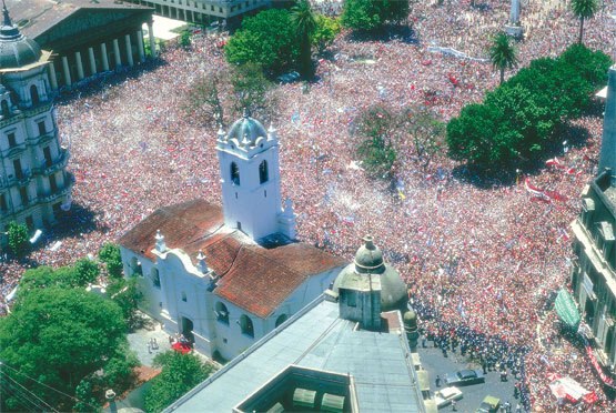 En este momento estás viendo 25 años de Democracia