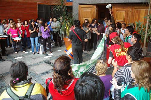 En este momento estás viendo Docentes de Viedma exigieron el pago de salario