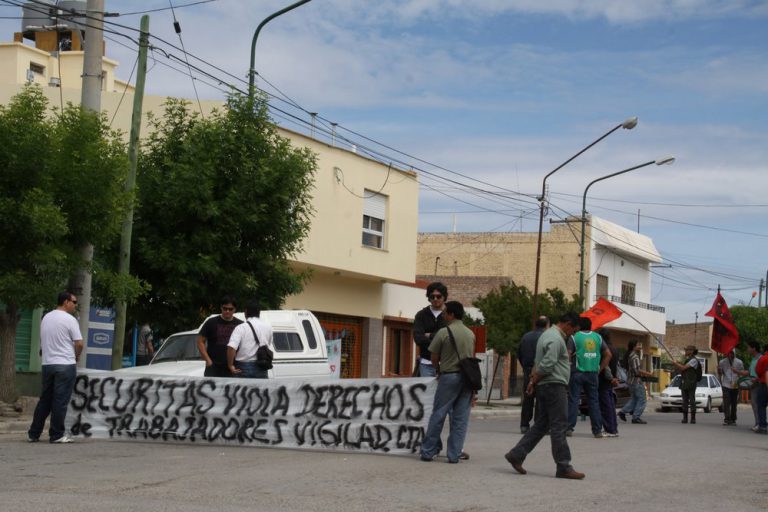 Lee más sobre el artículo Reclamo a “Securitas” por persecución y despido de trabajadores