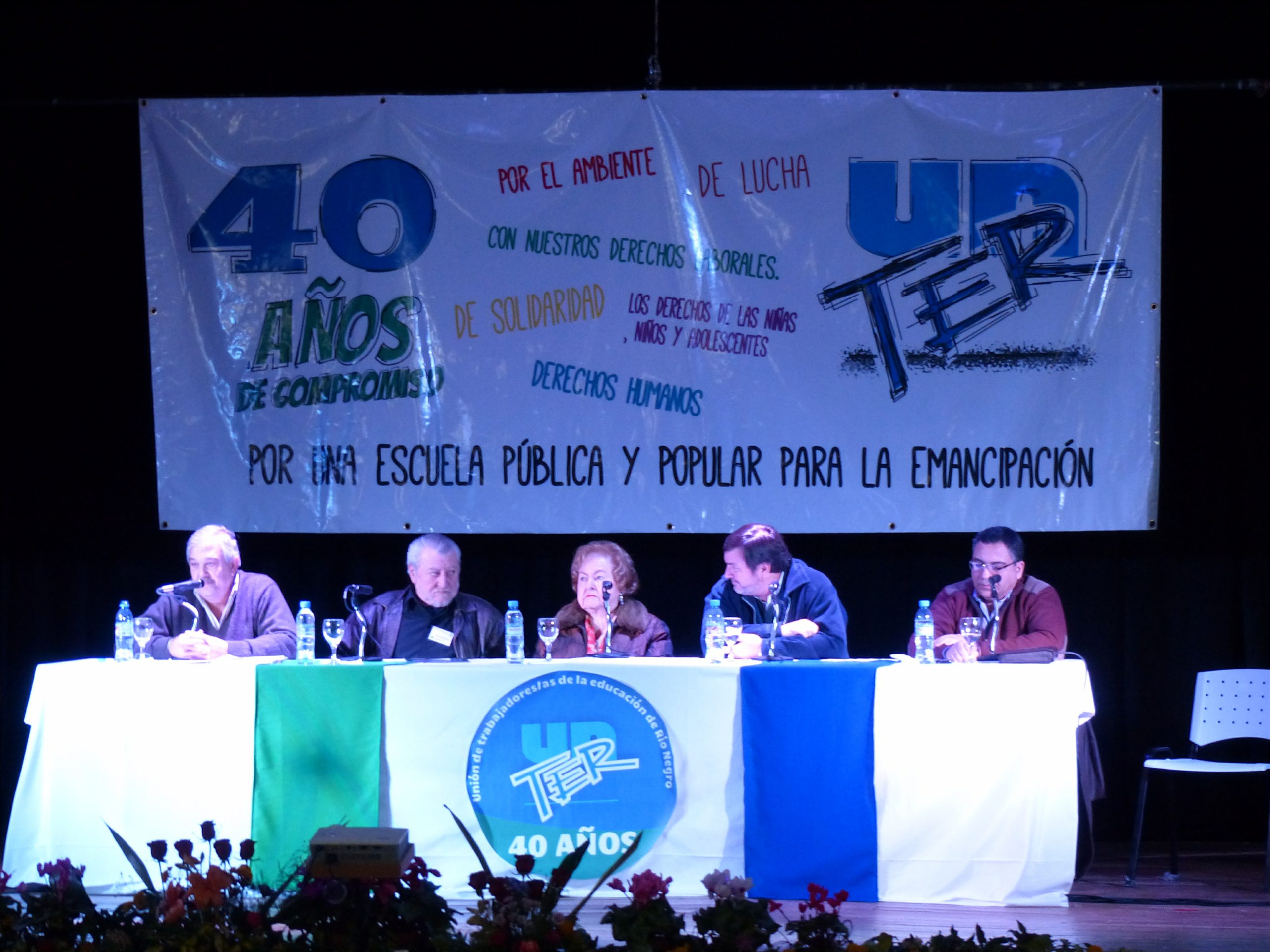 En este momento estás viendo Congreso 40 años de lucha y compromiso