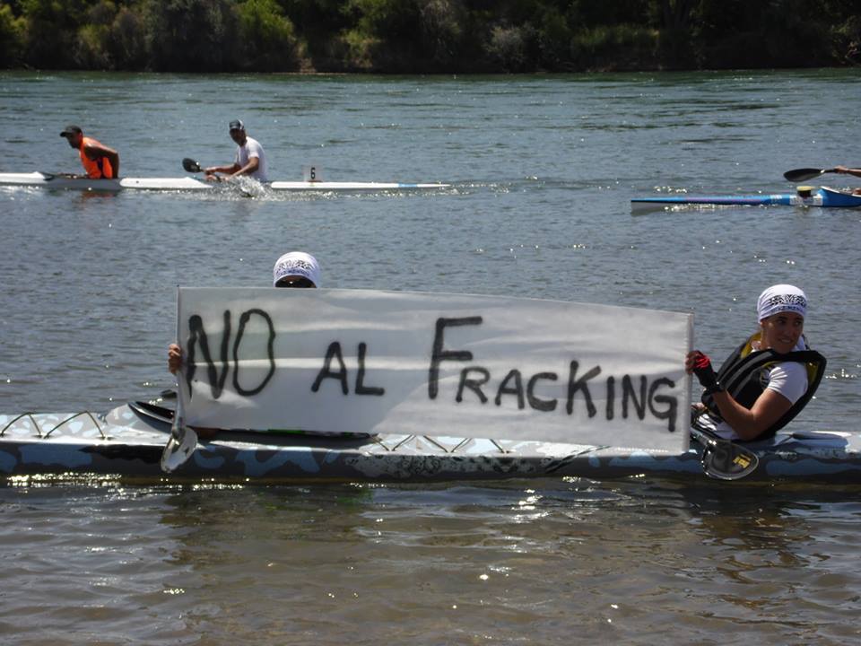 Lee más sobre el artículo También en la Regata decimos NO al Fracking