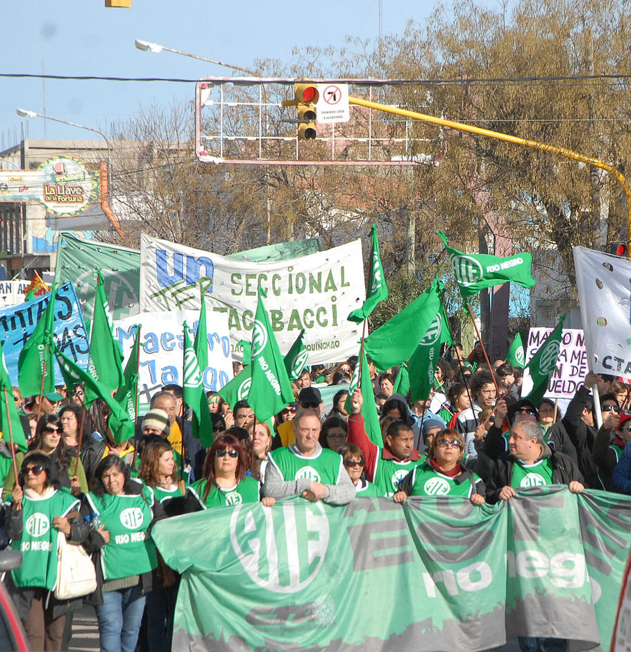 En este momento estás viendo UnTER repudia agresión a manifestantes de ATE