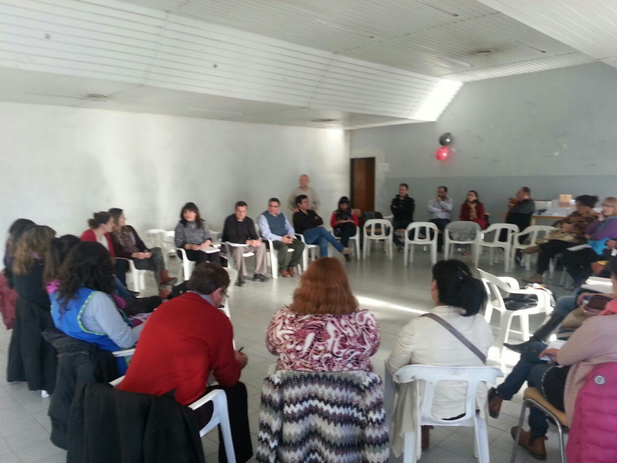 En este momento estás viendo Encuentro con equipos directivos y supervisivos en Viedma