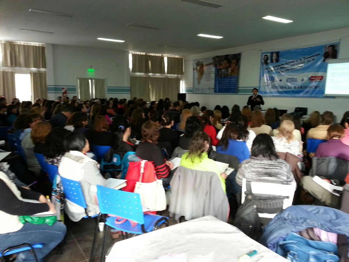 En este momento estás viendo Masiva concurrencia a curso de Responsabilidad Civil del/a docente en Bariloche