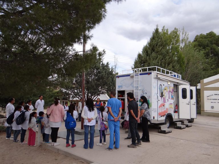 Lee más sobre el artículo Unidad Móvil de Salud en Pilquiniyeu del Limay y Cañadón Chileno