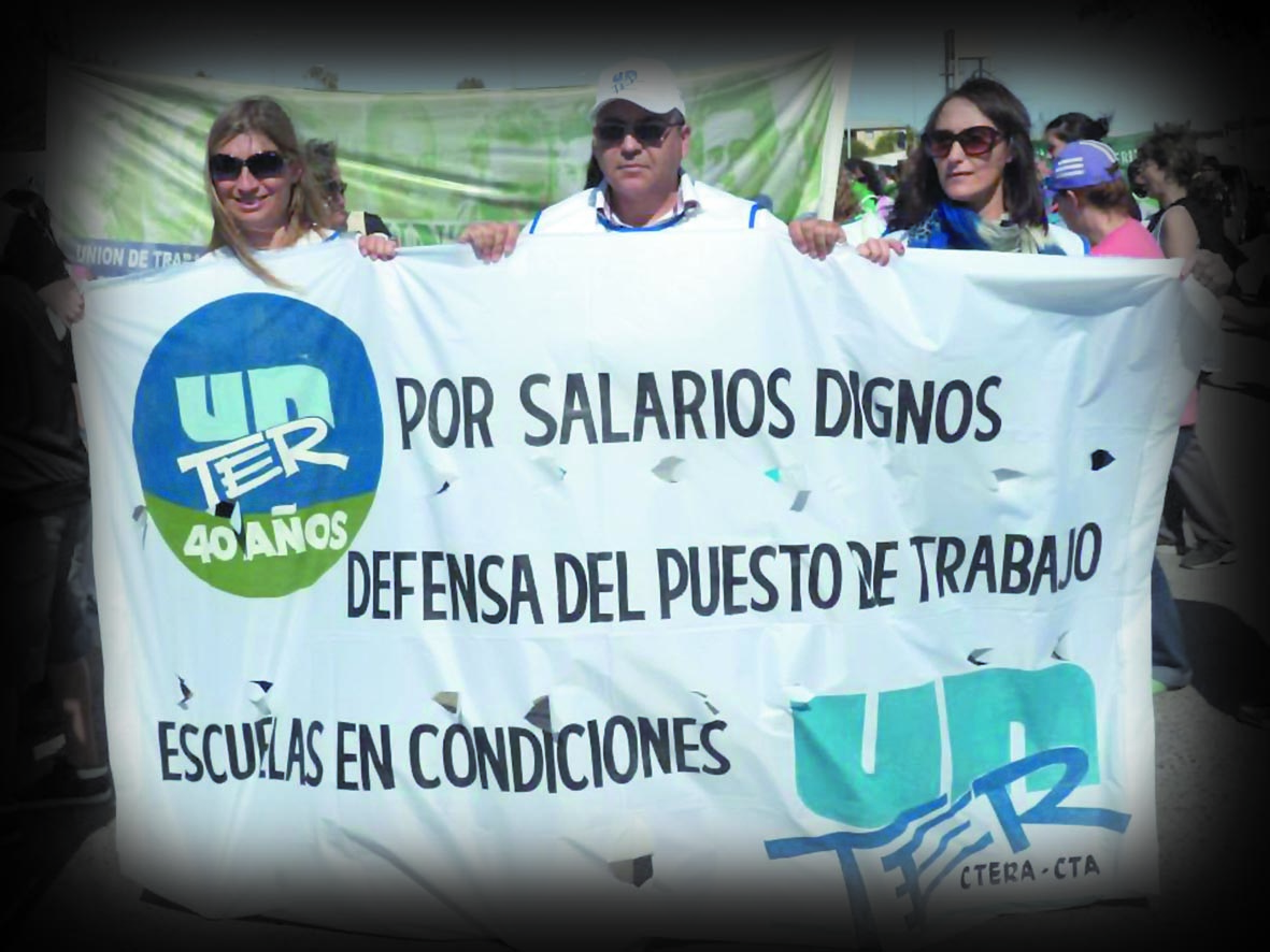 En este momento estás viendo UnTER adhiere a la jornada nacional de protesta y concentra en delegaciones del CPE