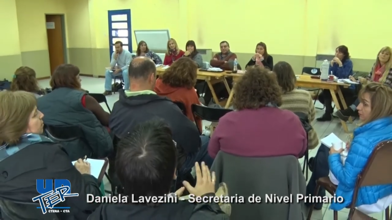 Lee más sobre el artículo Encuentro con equipos directivos de todos los niveles en Cinco Saltos