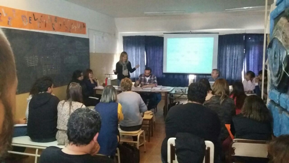 En este momento estás viendo Recorrida por curriculum de Educación Secundaria