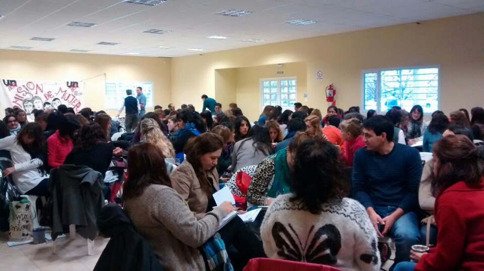 En este momento estás viendo Curso Legislación Educativa en Cipolletti