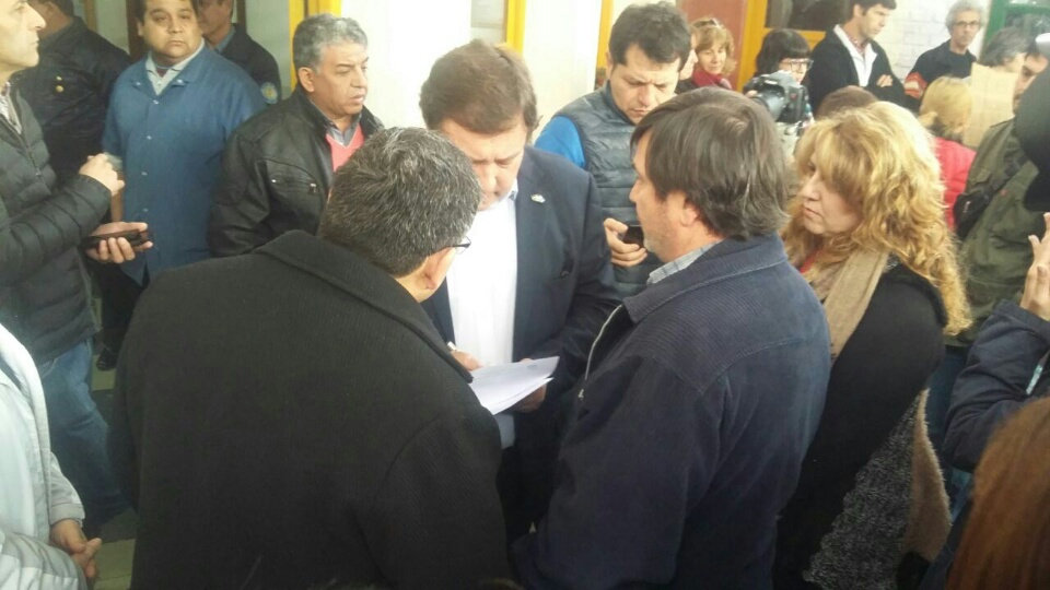 En este momento estás viendo UnTER requirió al gobernador adelanto de paritaria