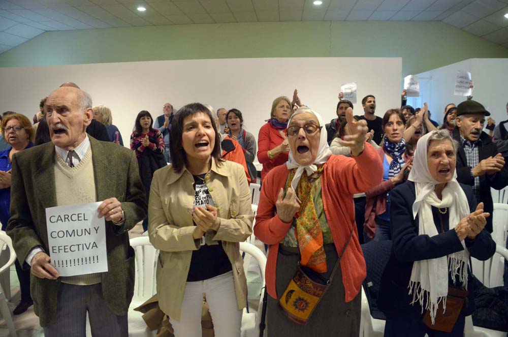 En este momento estás viendo Condenas irrisorias y vergonzantes para sujetos que son violadores de Derechos Humanos