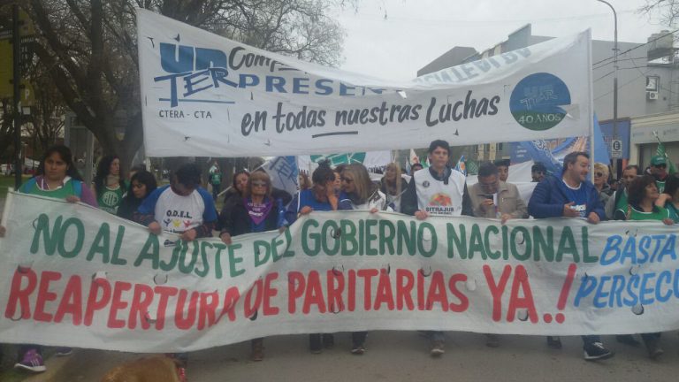 Lee más sobre el artículo Paro nacional, paro provincial y marcha en Viedma