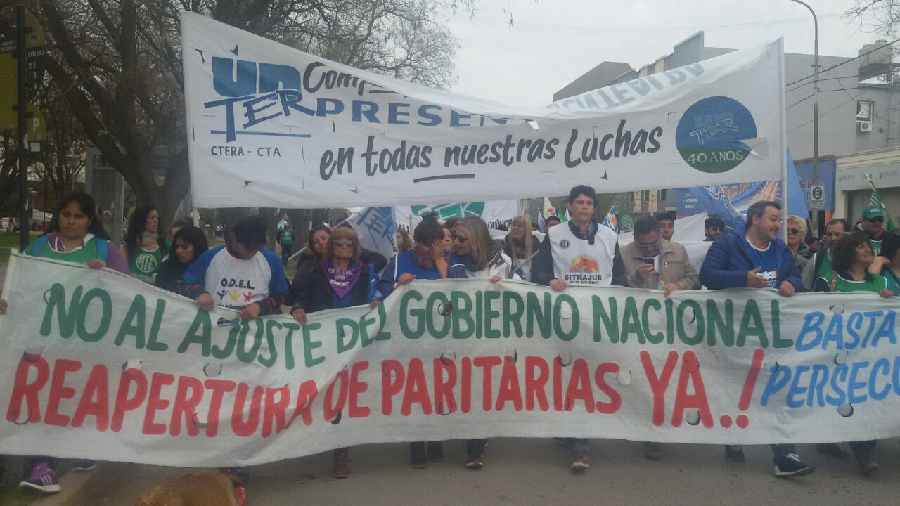 Lee más sobre el artículo Paro nacional, paro provincial y marcha en Viedma