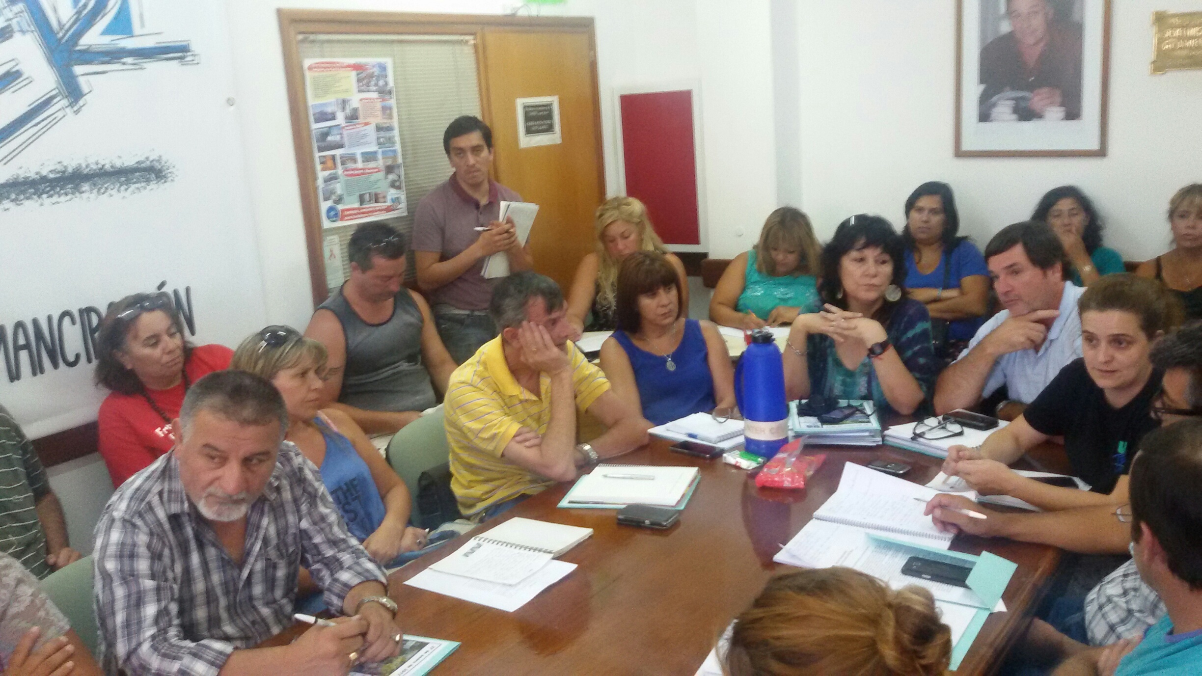 En este momento estás viendo En Plenario, UnTER definió acciones frente al avance de la ESRN