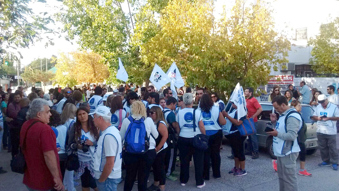 En este momento estás viendo Se frenó la asamblea en Catriel