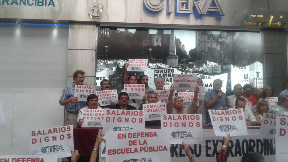 En este momento estás viendo CTERA:  Paro nacional y apoyo al reclamo de UnTER por Nivel Medio