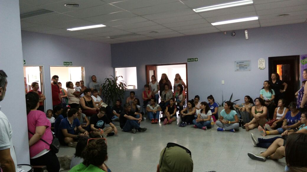 En este momento estás viendo La resistencia docente crece. El gobierno de fracaso, en fracaso