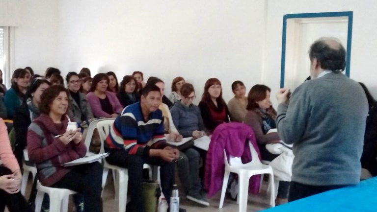 Lee más sobre el artículo Curso “Autogestión, grupos y prácticas comunitarias” en Almafuerte