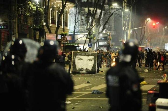 En este momento estás viendo Basta de represión, libertad a todxs los detenidxs