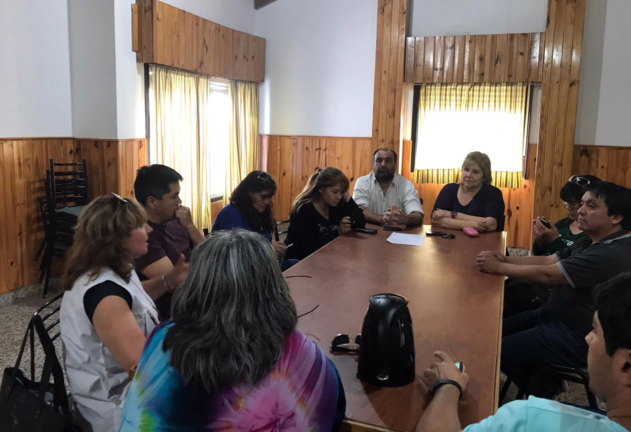 En este momento estás viendo No cierre de la Escuela Hogar de Chipauquil