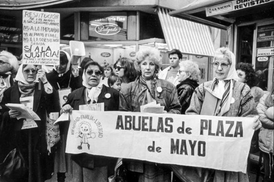 En este momento estás viendo 40 años enseñando coraje, sembrando esperanzas