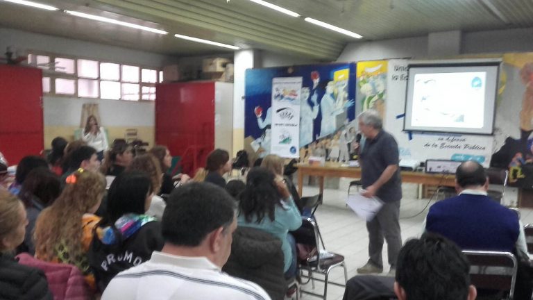 Lee más sobre el artículo Curso sobre legislación educativa en Roca – Fiske Menuco