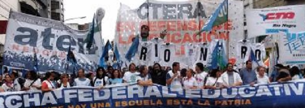 En este momento estás viendo Contra la persecución de la clase trabajadora