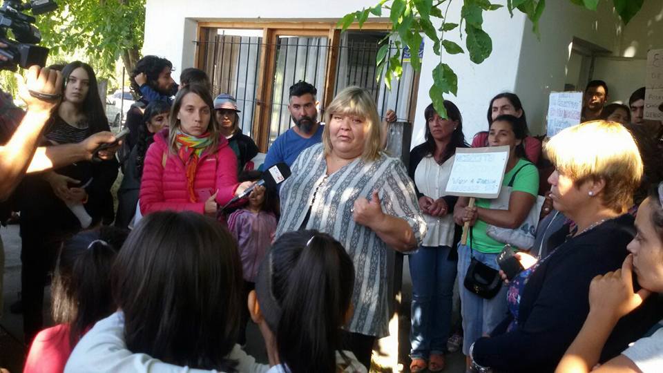 En este momento estás viendo Marchamos por el derecho a la educación de niñxs de El Bolsón