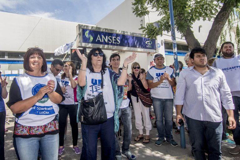 Lee más sobre el artículo UnTER logró cese de descuento a jubilados y jubiladas