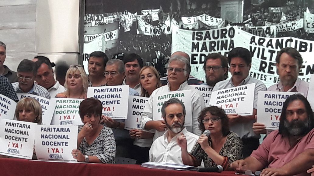 En este momento estás viendo ¡Paritaria Nacional Docente Ya!