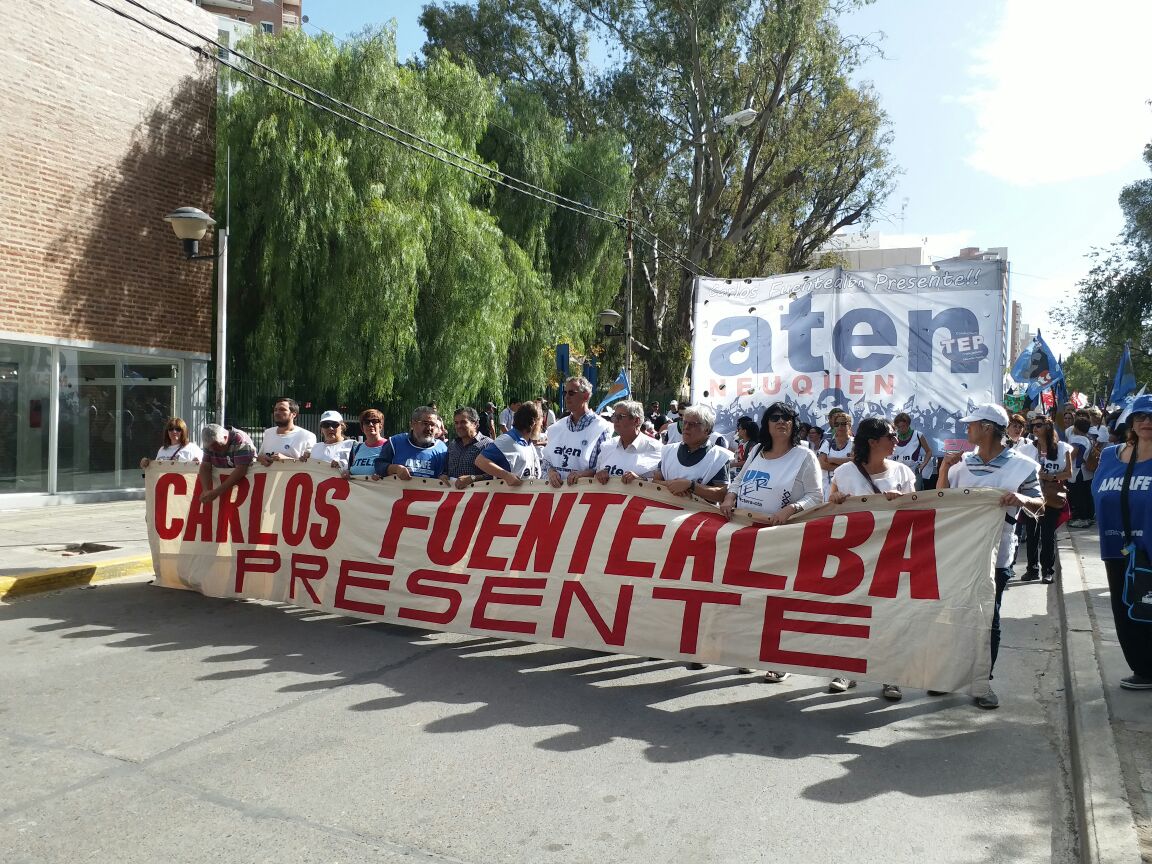 Lee más sobre el artículo Once años de incesante reclamo: justicia completa para Carlos Fuentealba