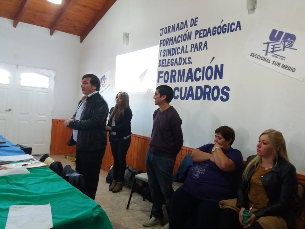 En este momento estás viendo Jornada Formación de cuadros-Reflexiones sobre la militancia, en Sur Medio