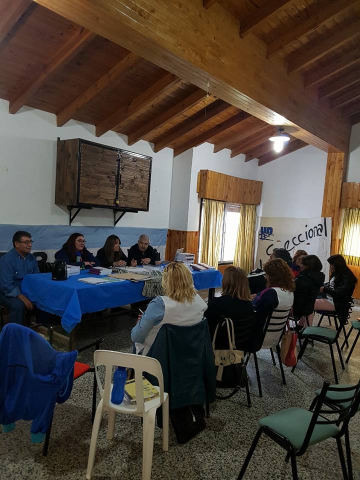 En este momento estás viendo Presentación Libro Legislación Educativa en Valcheta