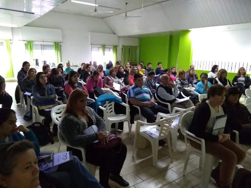 En este momento estás viendo Ni príncipes ni machitos. Abordajes desde la ESI con varones, en Conesa