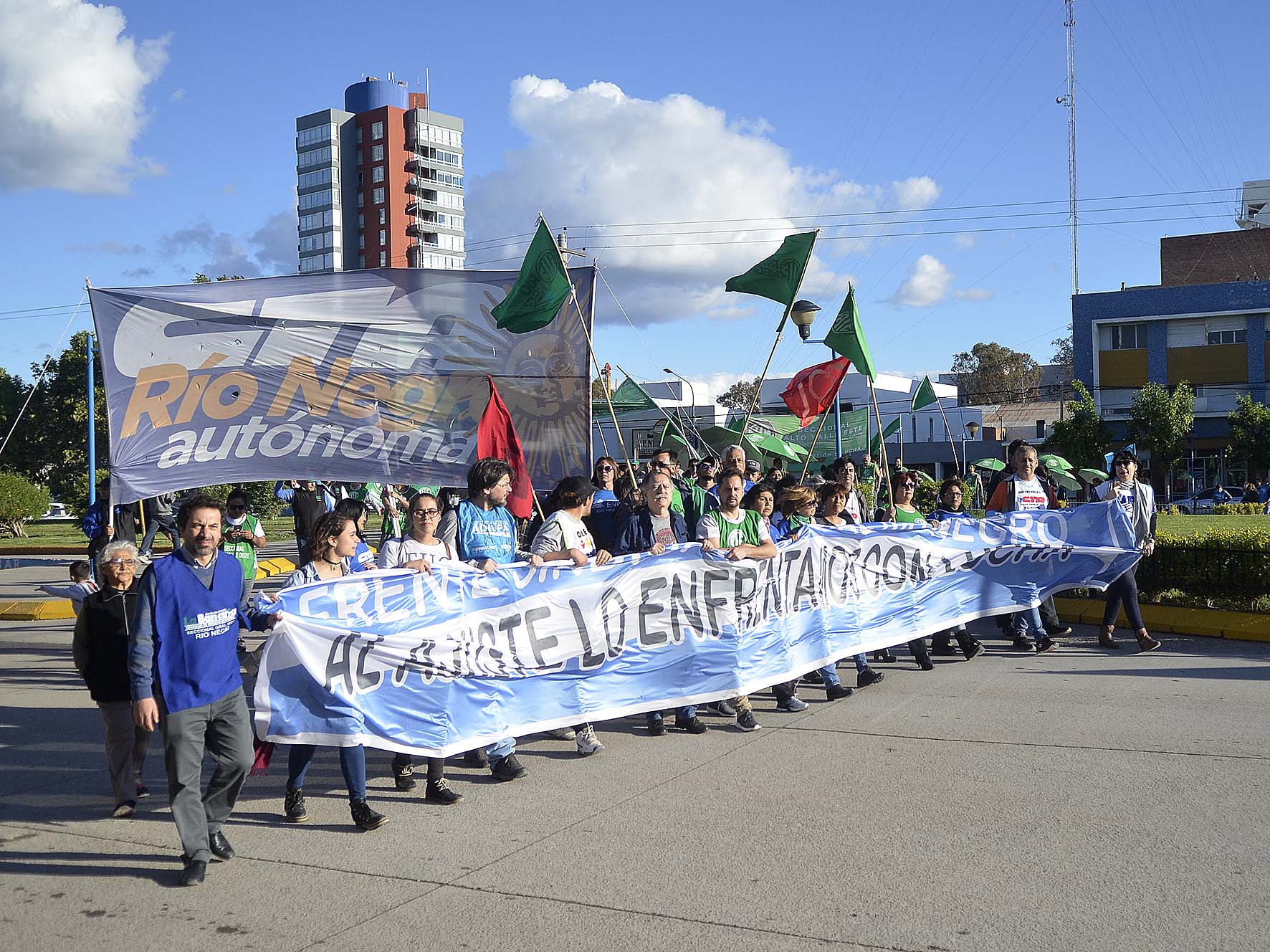 En este momento estás viendo En defensa del los derechos del Pueblo. No al presupuesto del FMI