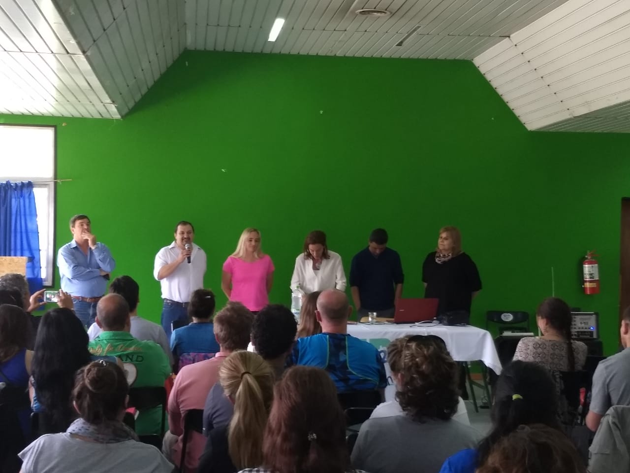 Lee más sobre el artículo Jornada Hacia la formación de “artesanos de la enseñanza”, en Viedma
