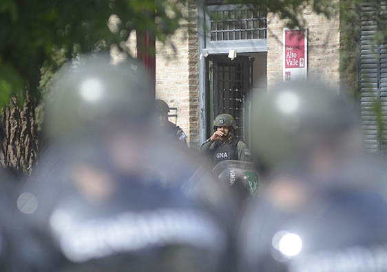 En este momento estás viendo Repudio a la militarización en la Universidad Pública