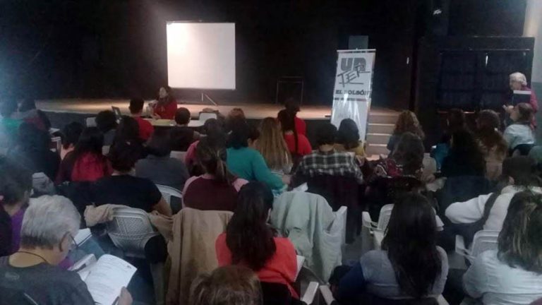 Lee más sobre el artículo Conferencia – taller de Profesora Andrea Alliaud en El Bolsón