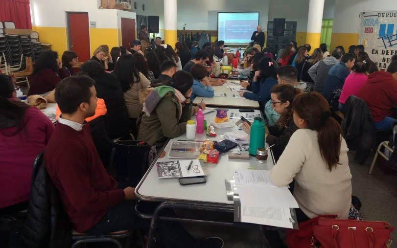 En este momento estás viendo En Sierra Grande se realizó el curso “abordajes desde la ESI con varones”