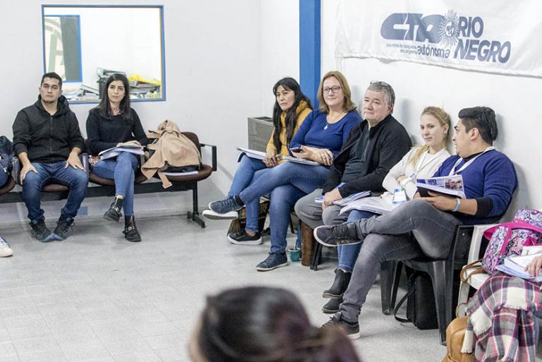 Lee más sobre el artículo Conversatorios