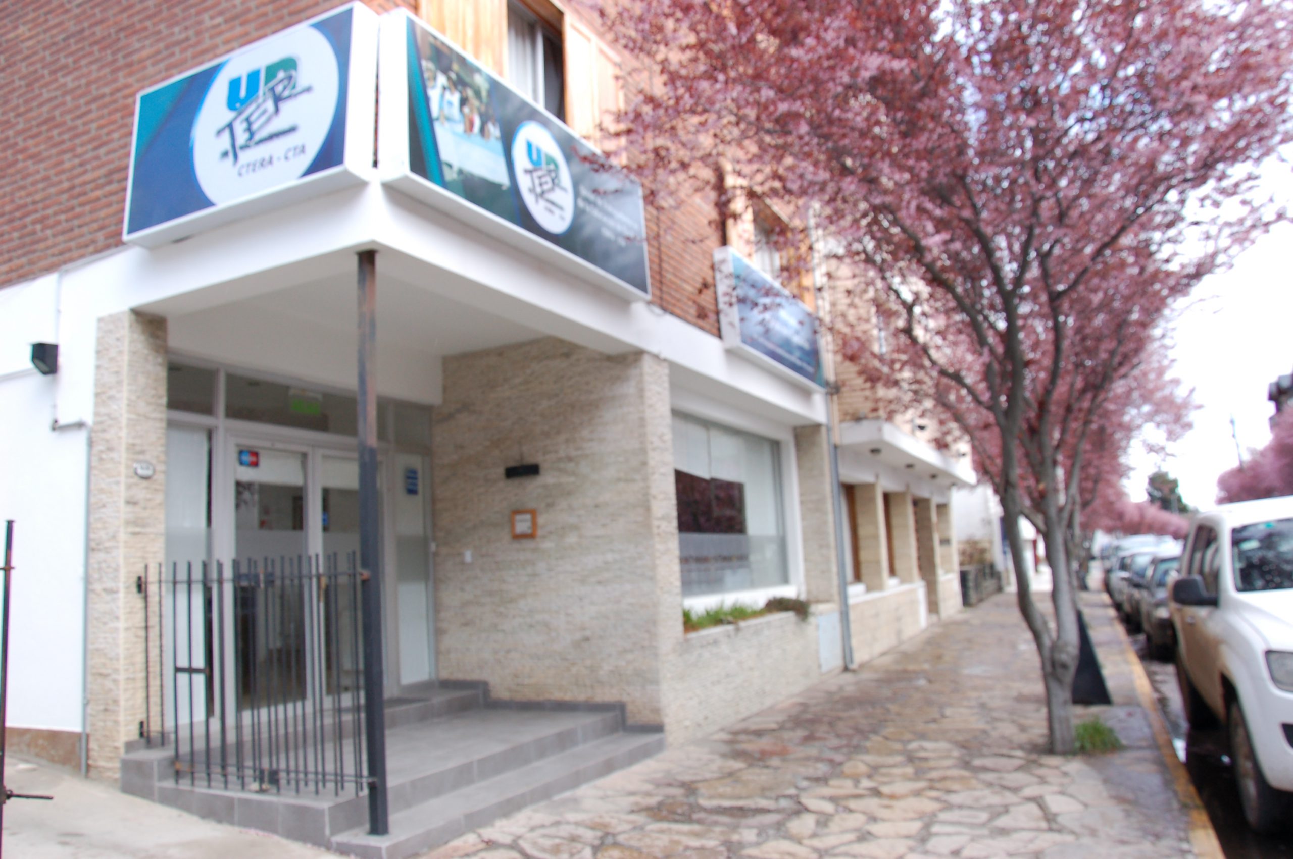 Lee más sobre el artículo Casa del/a Docente, Bariloche