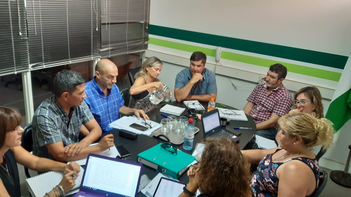 En este momento estás viendo UnTER y el Ministerio de Educación y Derechos Humanos continúan trabajando política educativa. Jóvenes y Adultxs