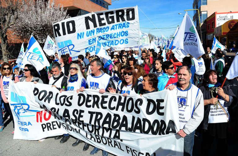 Lee más sobre el artículo Alerta Jubiladxs Docentes