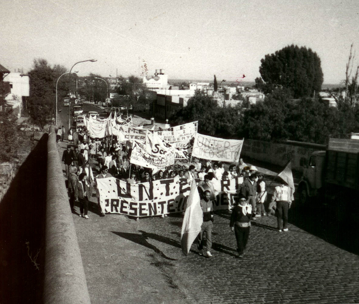 Lee más sobre el artículo La obstinada dignidad de lxs trabajadorxs de la educación