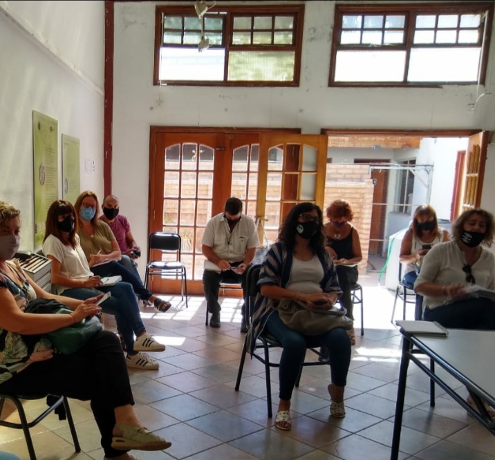 En este momento estás viendo UnTER participó de una reunión con el Ministerio de Educación y Derechos Humanos para trabajar el procedimiento de las Asambleas de titularización