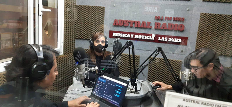 En este momento estás viendo Claudia Asencio, Secretaria de Salud en la Escuela en radio de Viedma