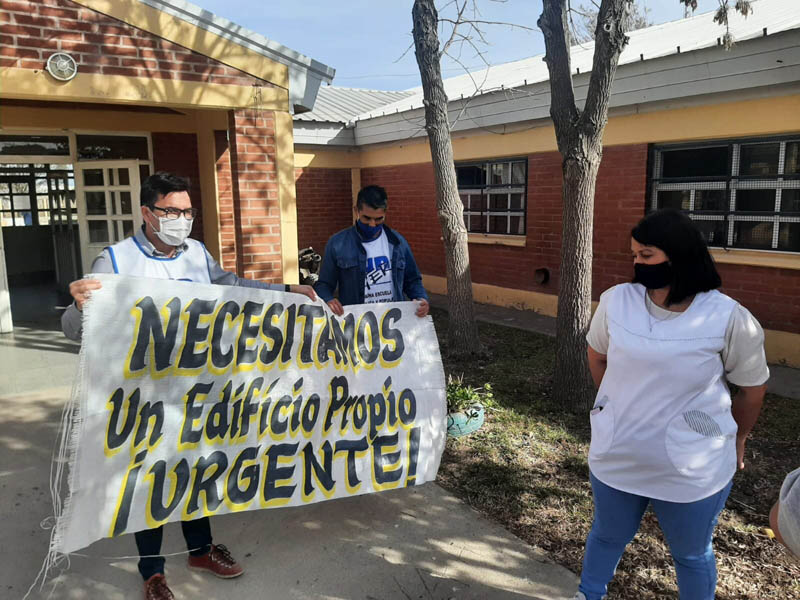 Lee más sobre el artículo Entrevista radial a Daniel Namuncura, Delegado de Salud en la Escuela