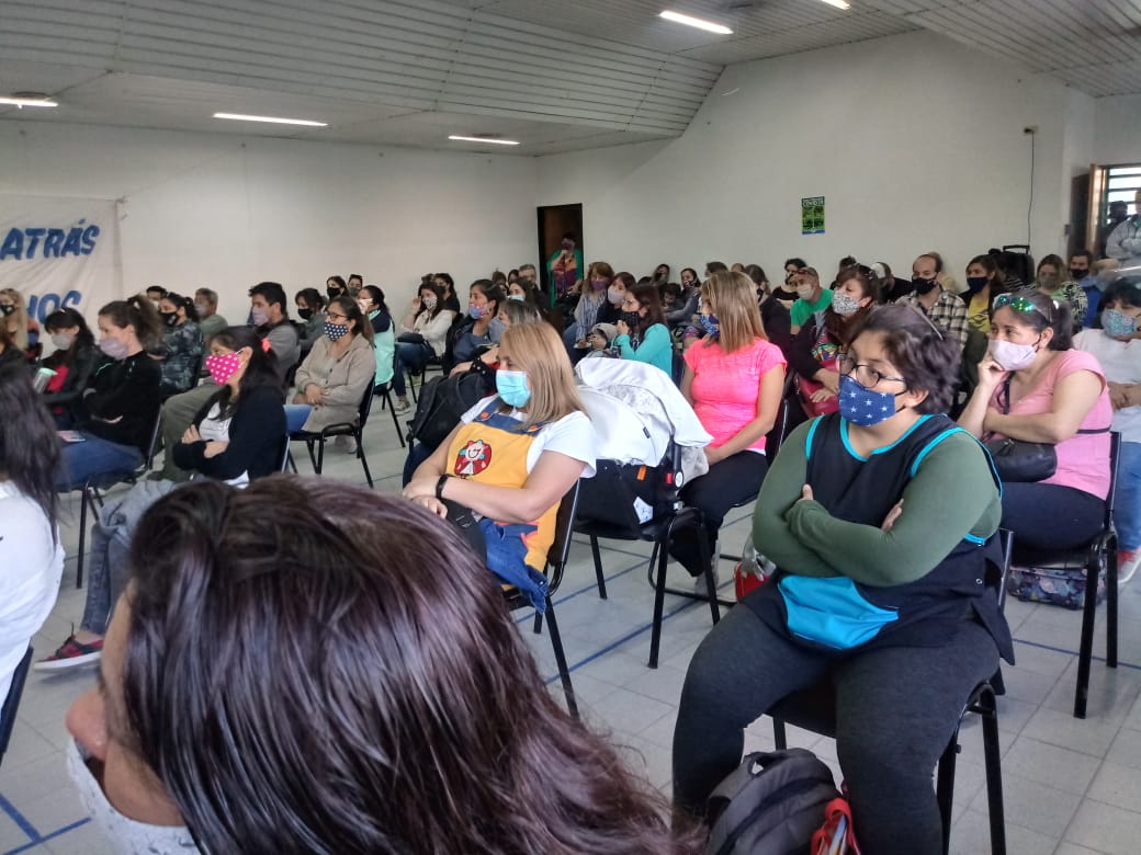 En este momento estás viendo Encuentro con afiliadxs de Viedma por viviendas